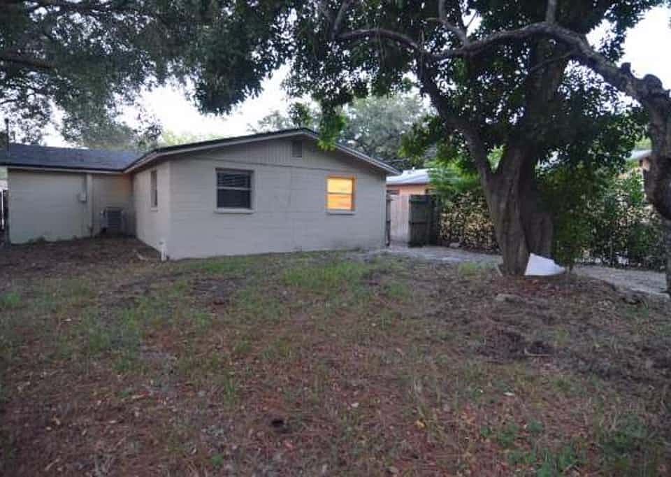 1st image of 5010 86th Ave
