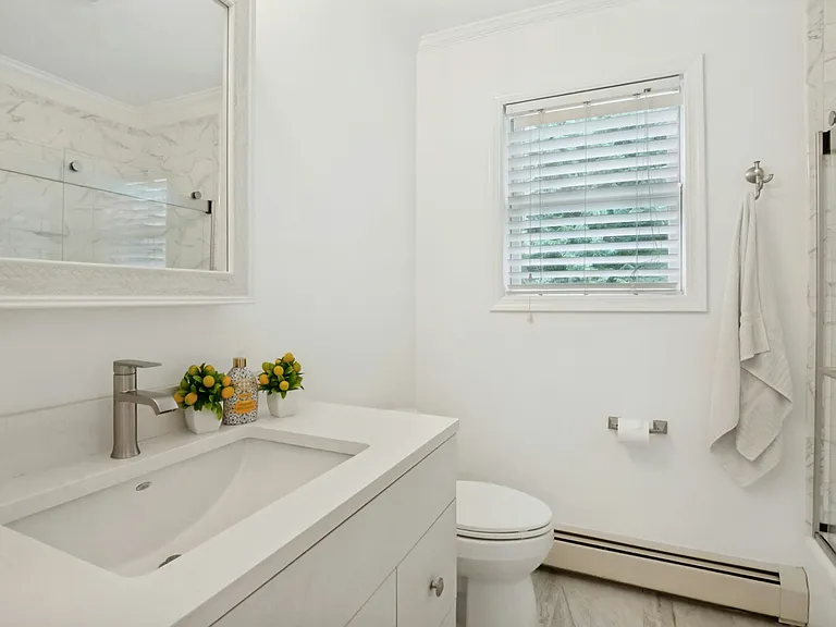 575 Washington Ave — Photo 22