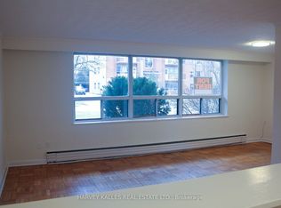 28 Fraserwood Ave #2, Toronto, ON M6B 2N5