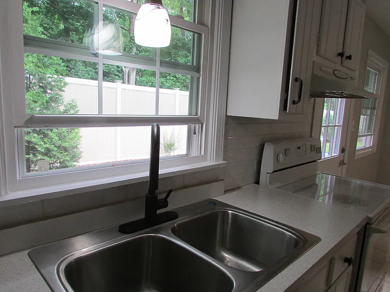 56 Marine St #B — Photo 10