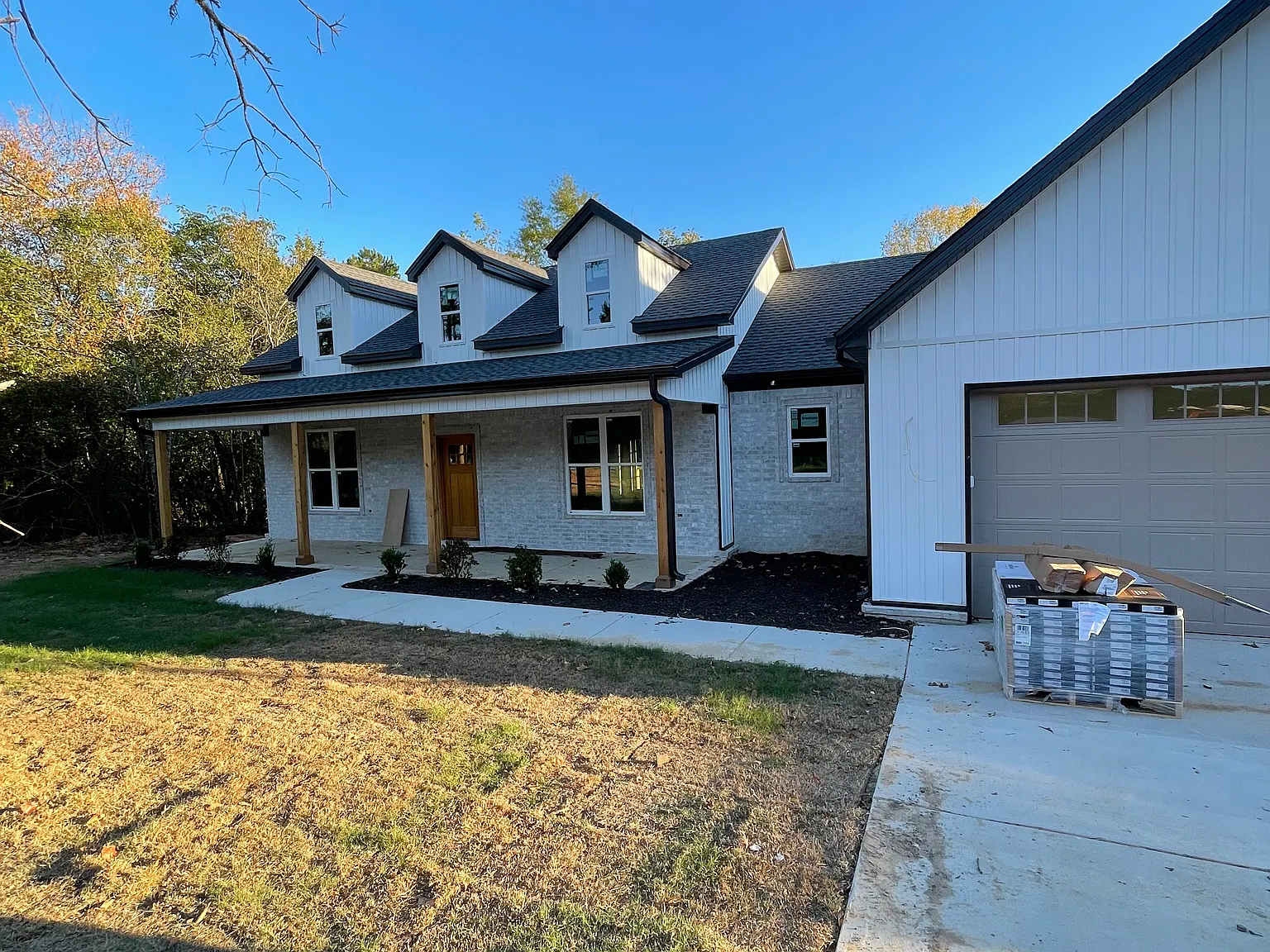 3 bed, 1799 sqft, $2,200 — Photo 3