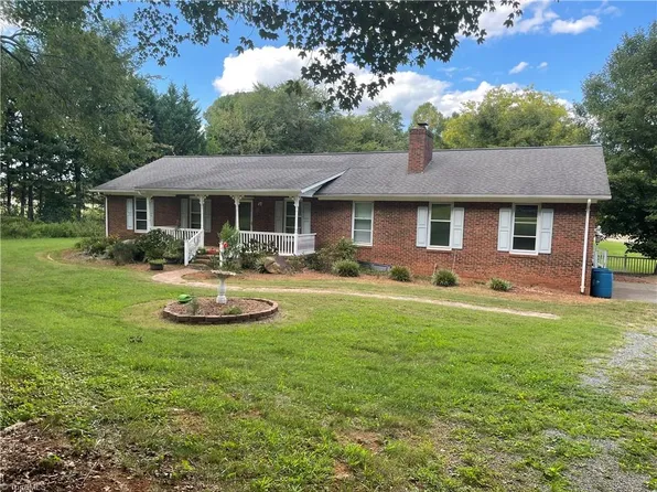 325 Chris St, Mebane, NC 27302