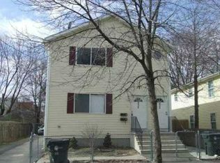 25 Mount Vernon St, Providence, RI 02907