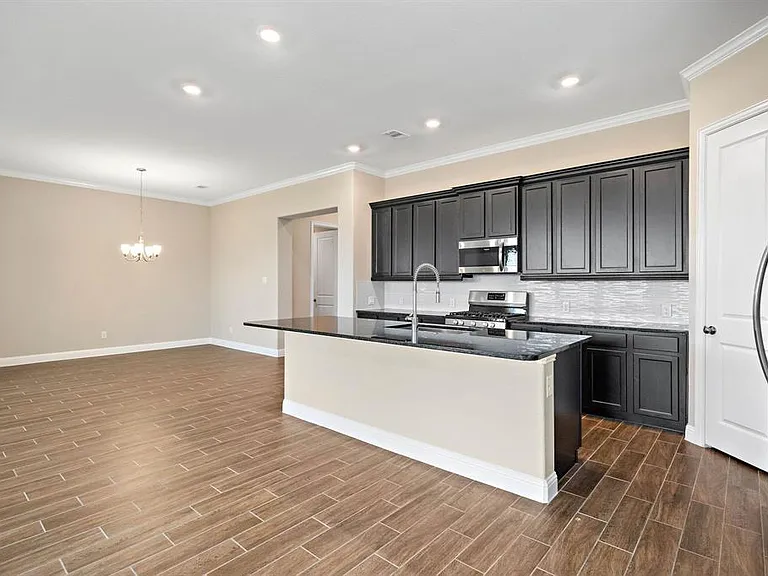2403 Madera Landing Ln — Photo 11