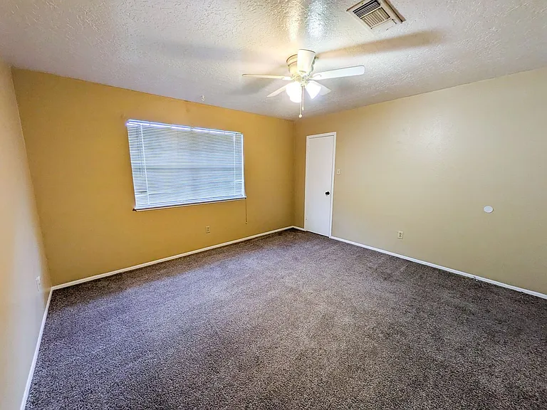 2700 N 16th St #21 — Photo 18