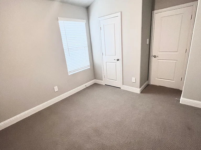 2367 Aspen Hill Dr #1 — Photo 9