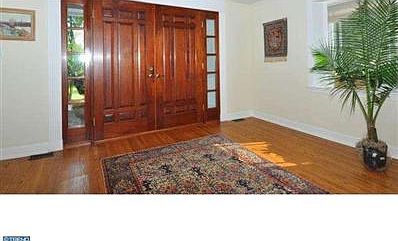 1st image of 1136 Wisteria Dr
