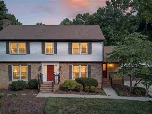 1717 Bearhollow Rd, Greensboro, NC 27410