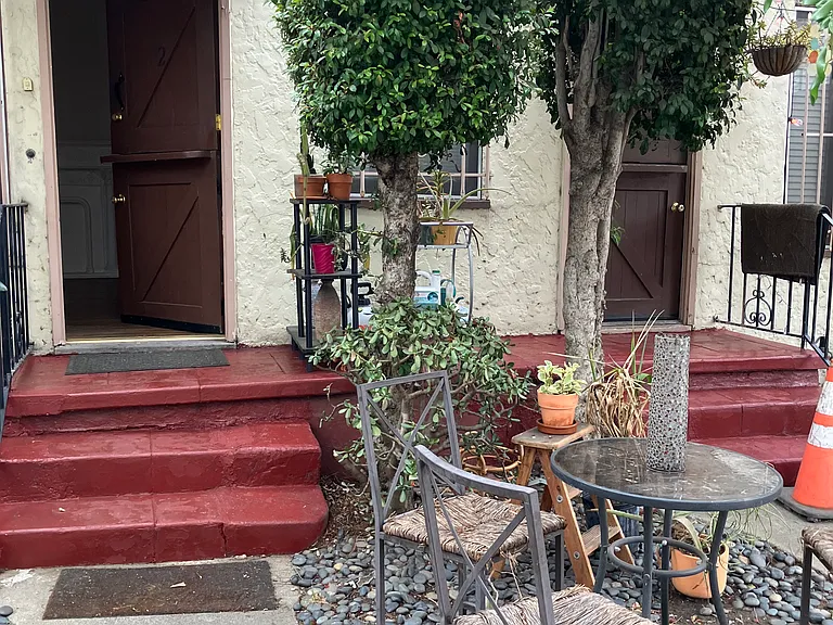 635 N Orange Dr #2 — Photo 3
