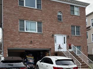 210 Lockwood Ave, Yonkers, NY 10701