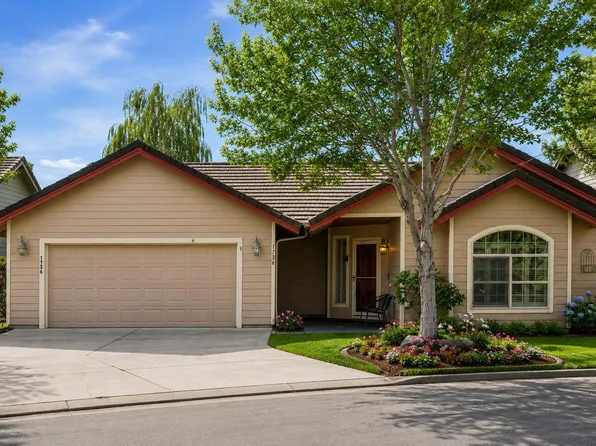 1736 NW Nickernut Pl, Redmond, OR 97756