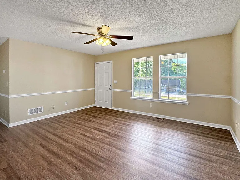 4012 Sutton Rd — Photo 5