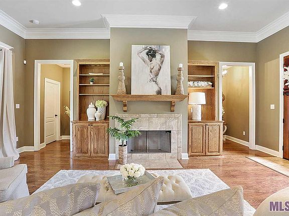 3rd image of 10210 Indian Creek Dr