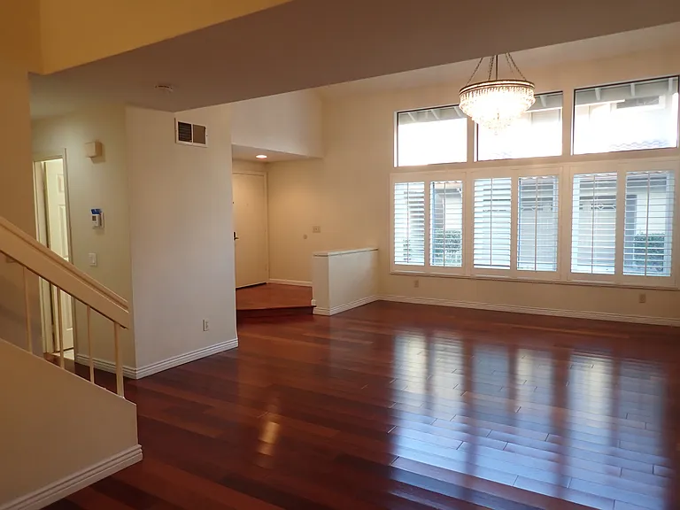18209 Osborne Ct — Photo 5