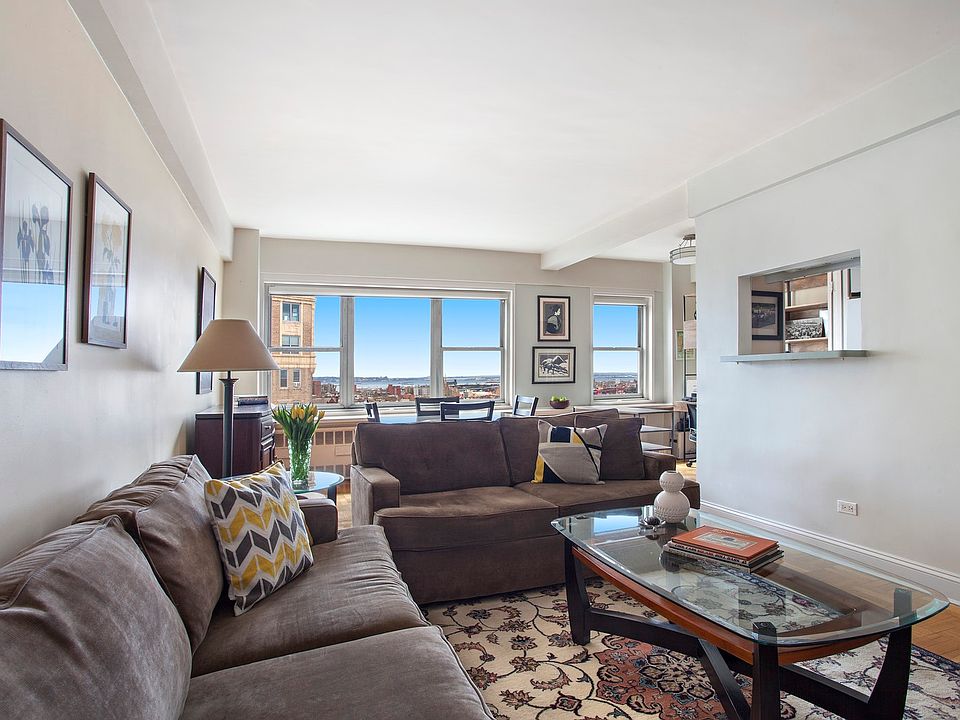 1st image of 10 Plaza St E APT 15B
