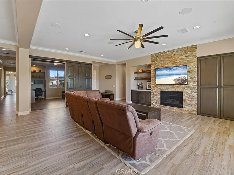 46073 Roudel Ln — Photo 8