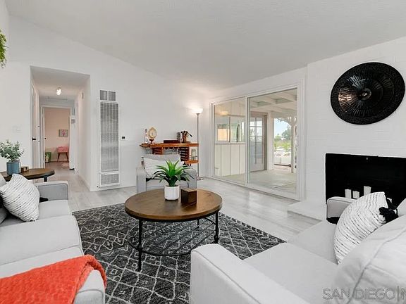 5th image of 2580 Harcourt Dr