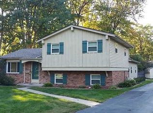 5441 Honeymaple Ln, Toledo, OH 43623