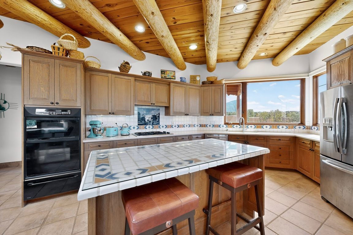 next background image