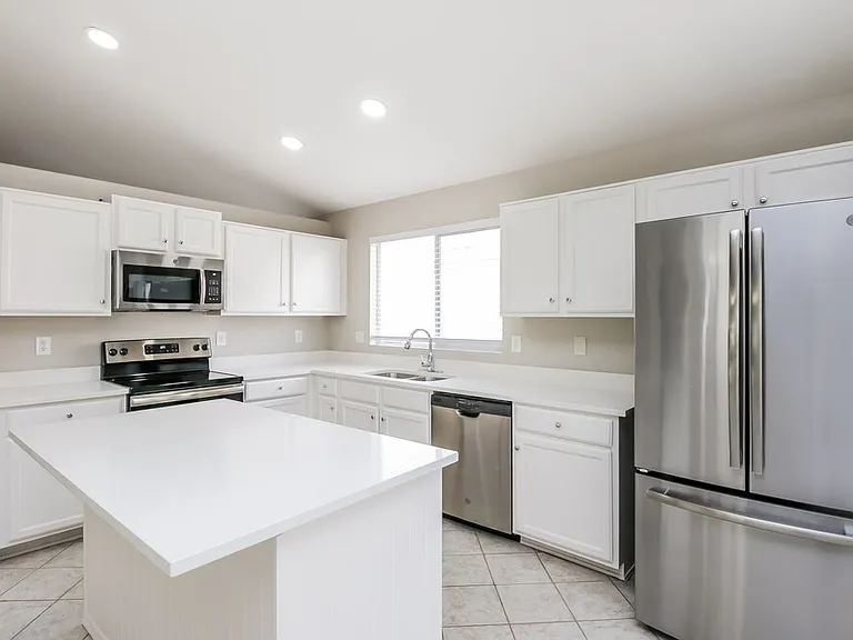 2415 E Browning Pl — Photo 8