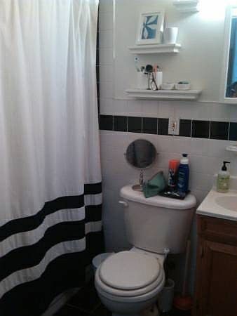 2nd image of 407 State St APT 3R