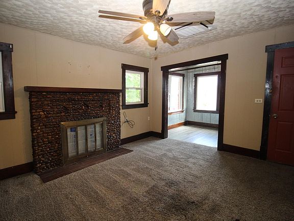 4th image of 1015 W 6TH