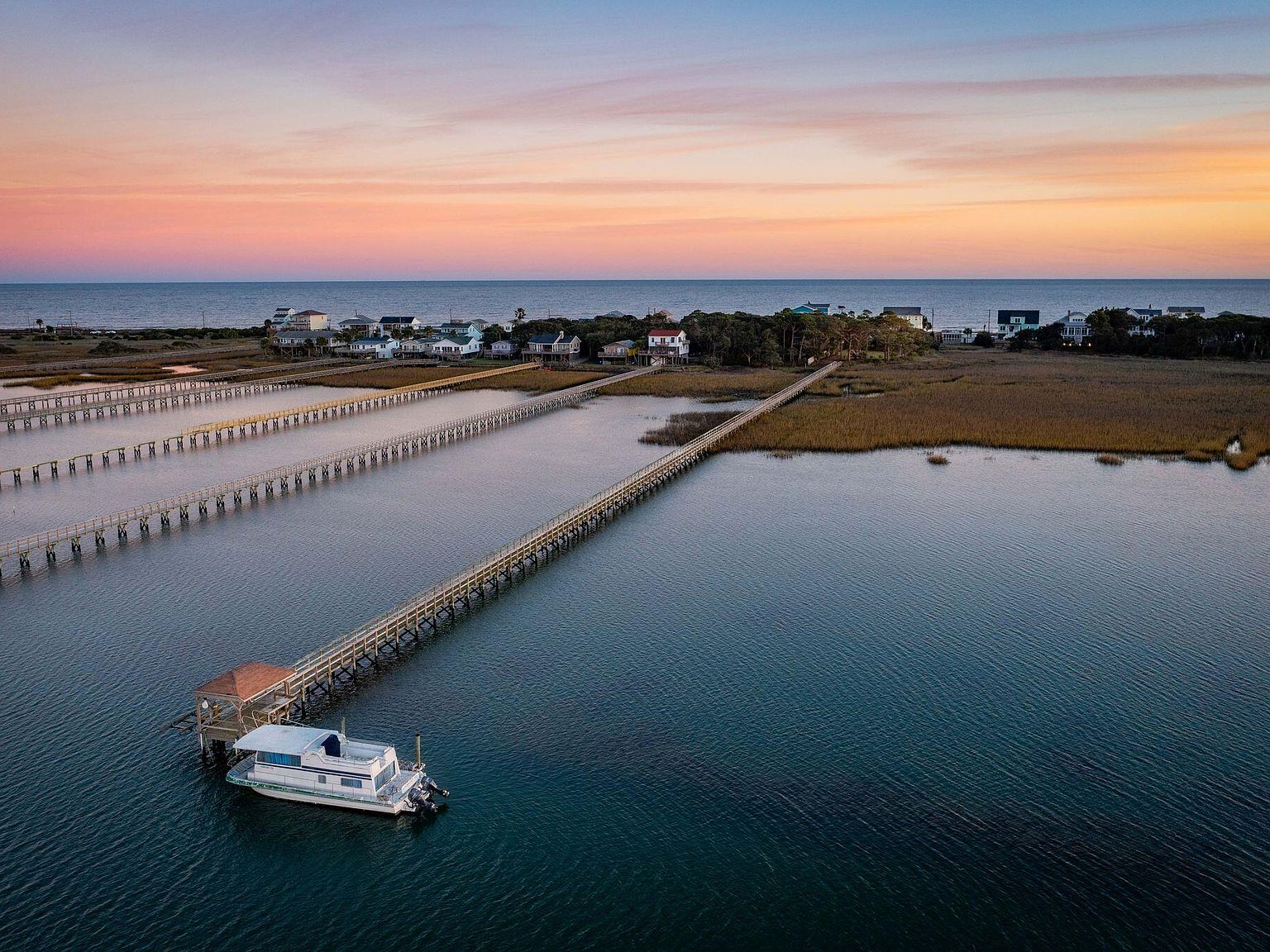 1420 E Ashley Ave #B, Folly Beach, SC 29439 | MLS #24001438 | Zillow