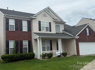11042 Woods Corner Ct, Charlotte, NC 28277