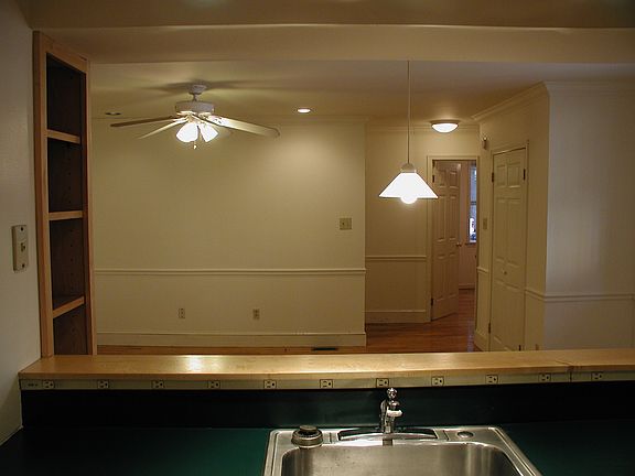 4th image of 309 N 37th St Floor 1
