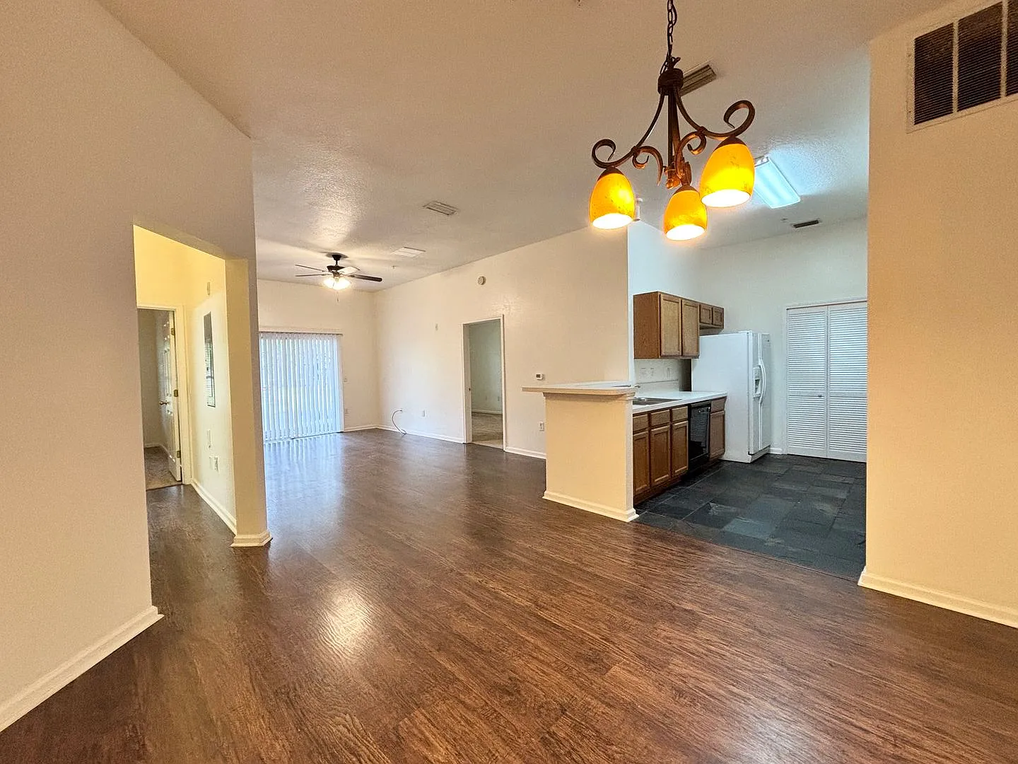 Affordable Condo on Jacksonvilles Westside — Photo 2
