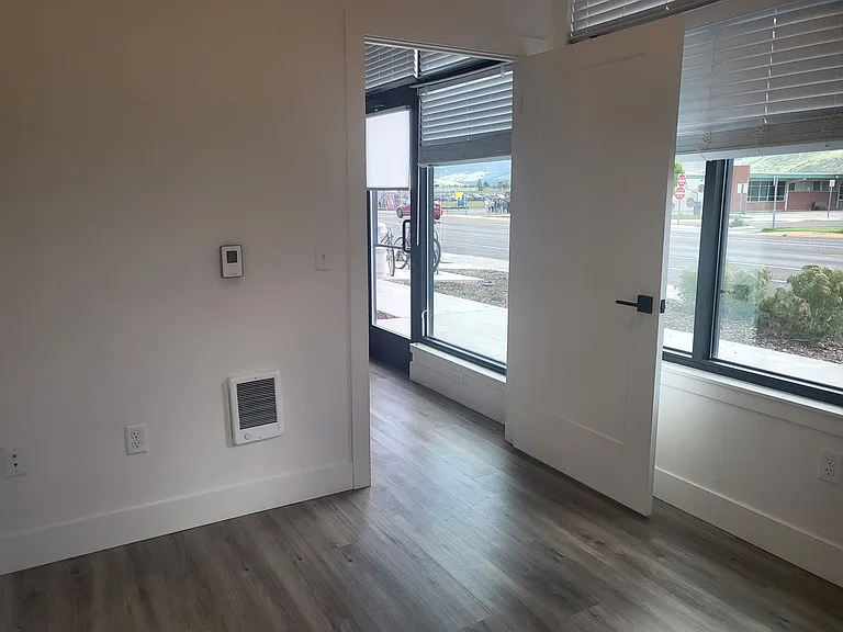 3215 S Russell St #101 — Photo 3
