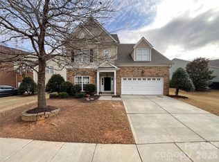 2005 Blue Iris Dr, Matthews, NC 28104