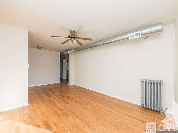 2nd image of 1249 W Henderson St #12551
