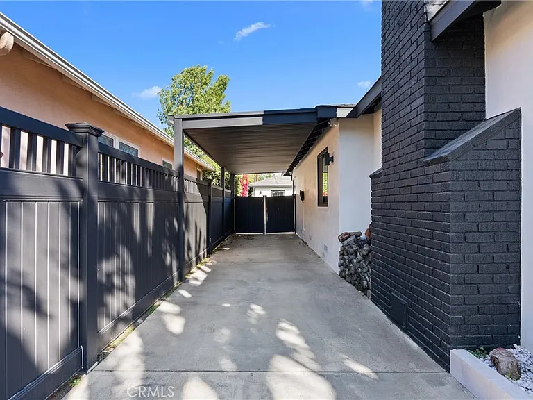 5810 Ranchito Ave — Photo 33