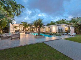 2979 Flamingo Dr, Miami Beach, FL 33140