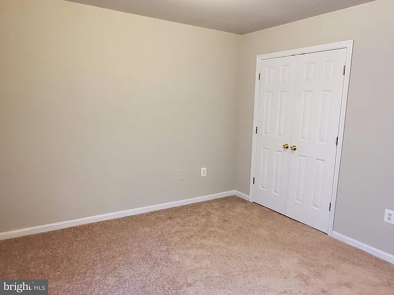 184 Aberdeen Dr — Photo 11