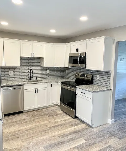 52 Carol Ave #B — Photo 3
