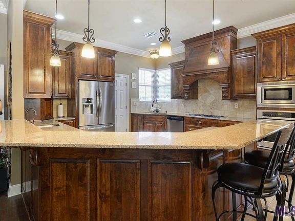 5th image of 12387 Legacy Hills Dr