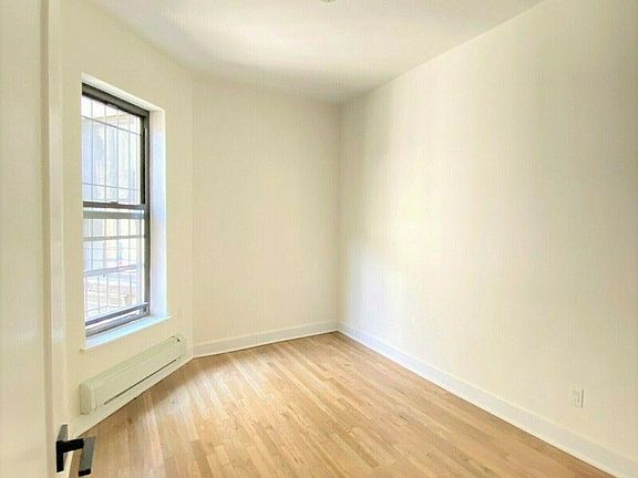 4th image of 216 W 104th St APT 5-D