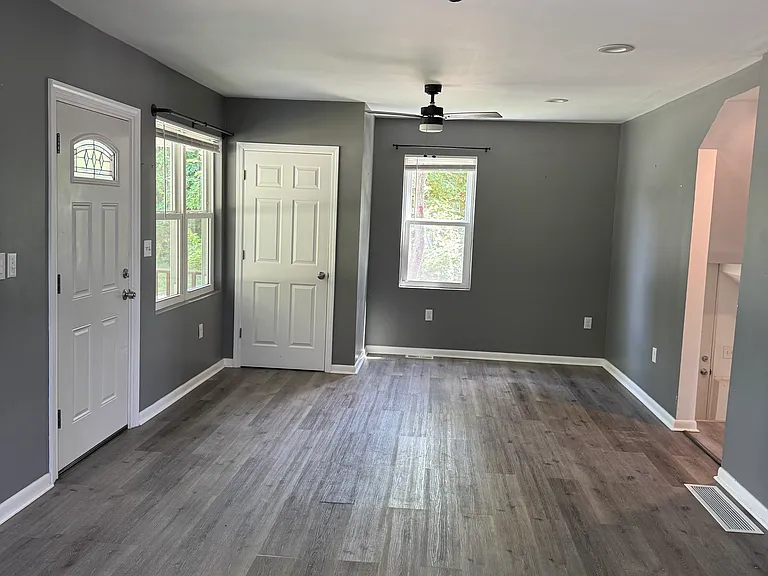 53 Monier Rd — Photo 8