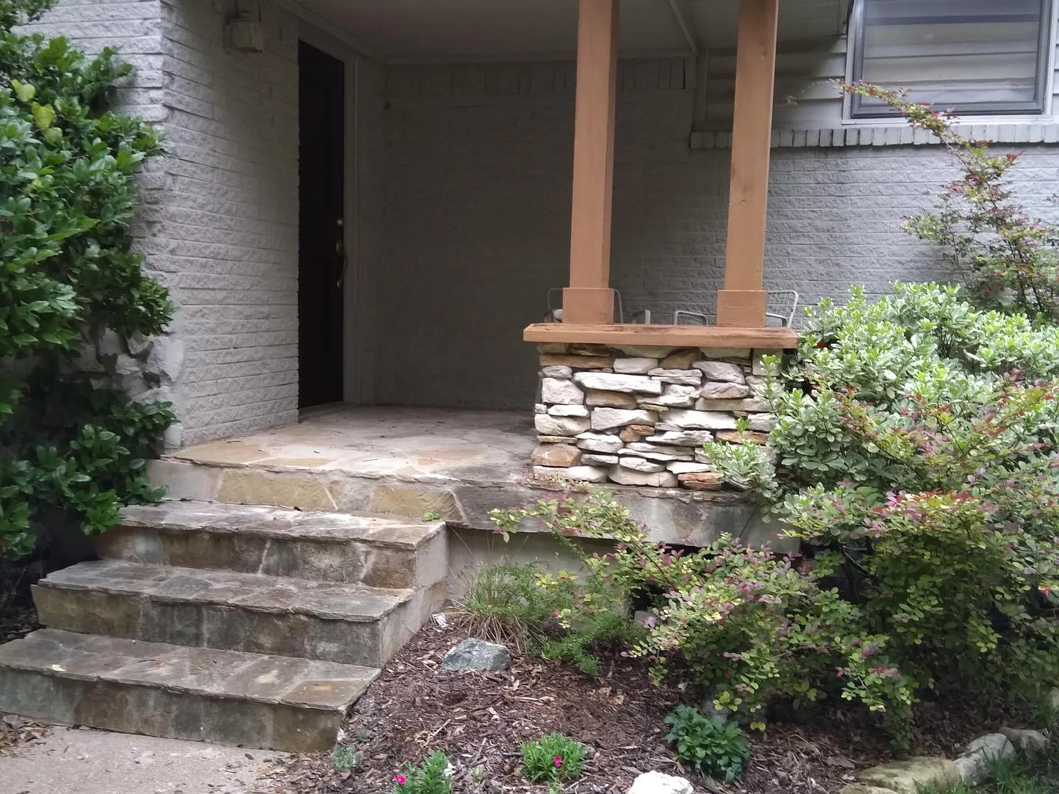 3 bed, 2.5 bath, 1800 sqft, $3,300 — Photo 2