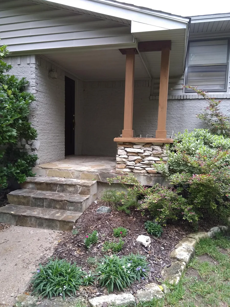 Building Photo - 9829 Estate Ln