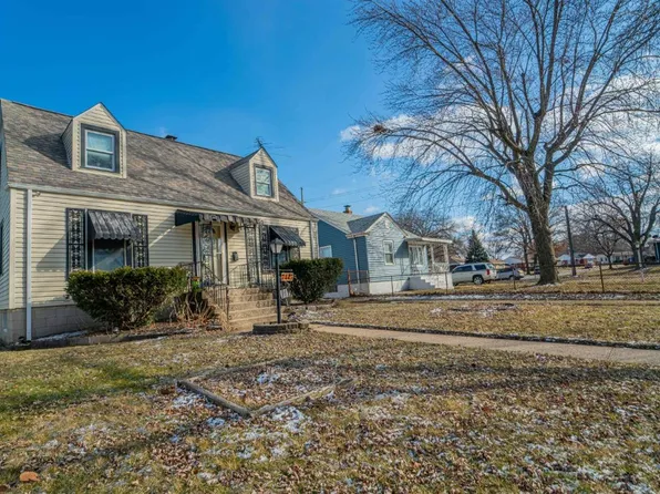 7447 Magoun Ave, Hammond, IN 46324