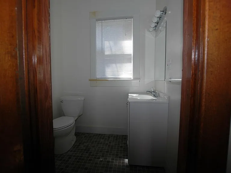 1516 Mifflin St — Photo 9