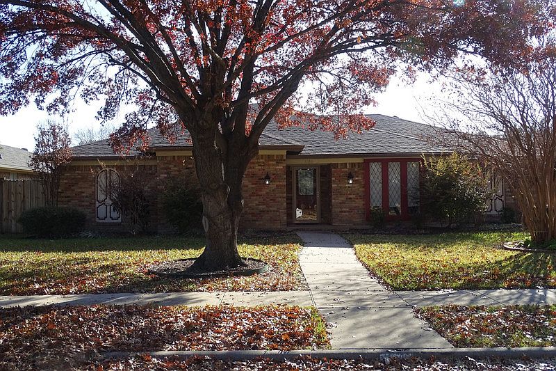 1st image of 1310 Mackie Dr