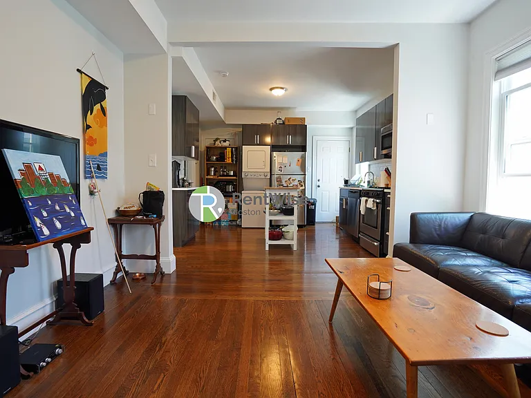 Marney St — Photo 1