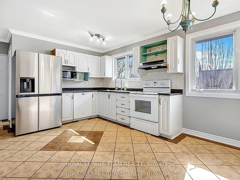 925 Moorvale St #UPPER — Photo 11