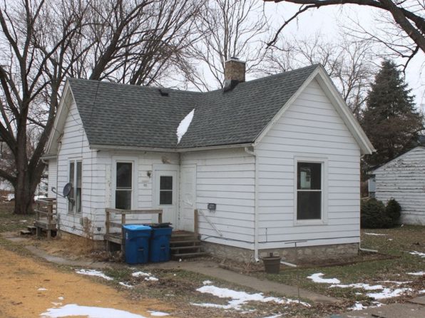 113 Douglas Ave