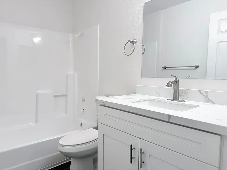 3781 Marlborough Ave — Photo 14