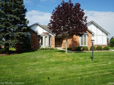 441 Sandalwood Dr, Rochester Hills, MI, 48307